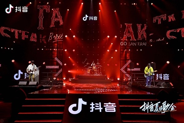 抖音养号刷不到同行领域怎么办？